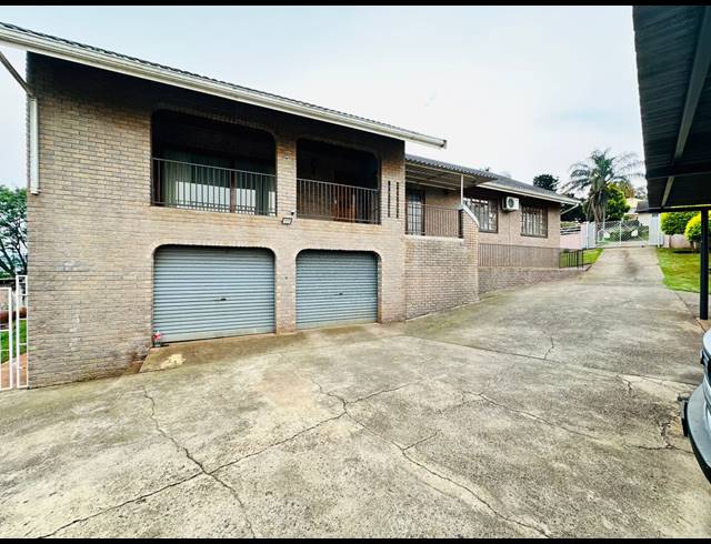 3 BEDROOM FREESTANDING FOR SALE IN EASTWOOD